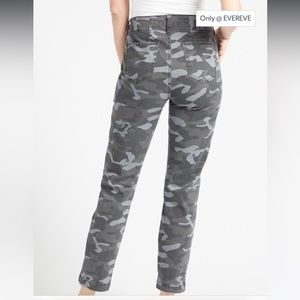 Kut Reese Camo Ankle Straight Leg Pant